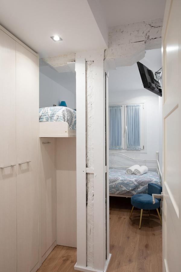 Acogedor Apartamento En El Centro Del Casco Viejo Apartment Билбао Екстериор снимка